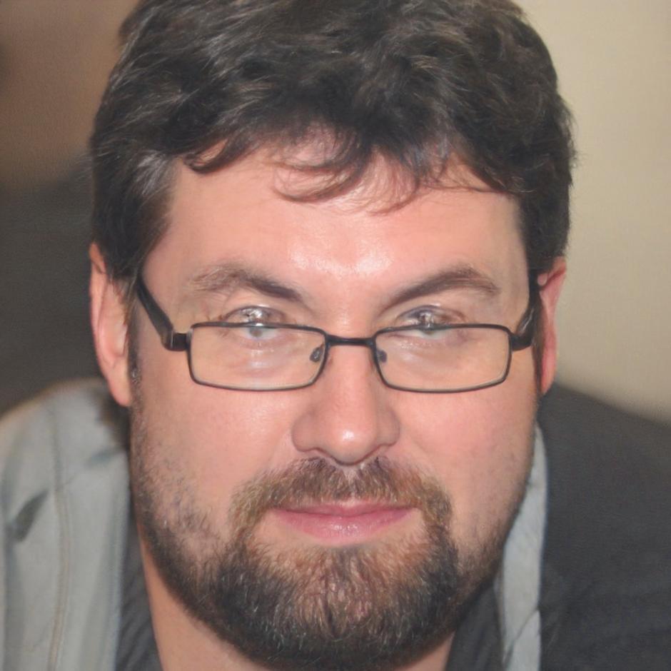 Porträt von Dr. Hendrik Voss, Senior Financial Analyst